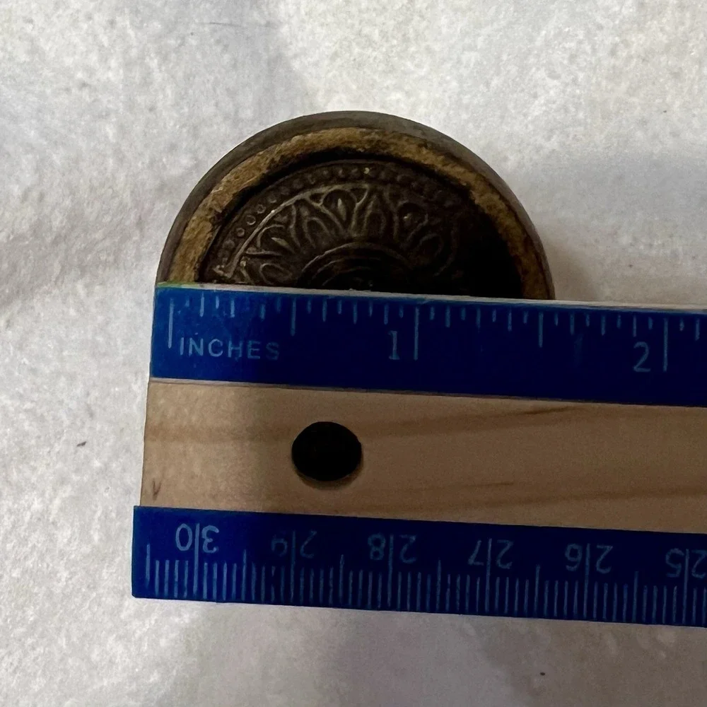 Pier 1 Knobs Bronze Color Cabinet Knobs Set of 7 Lightweight Wood Or Resin? 1.5